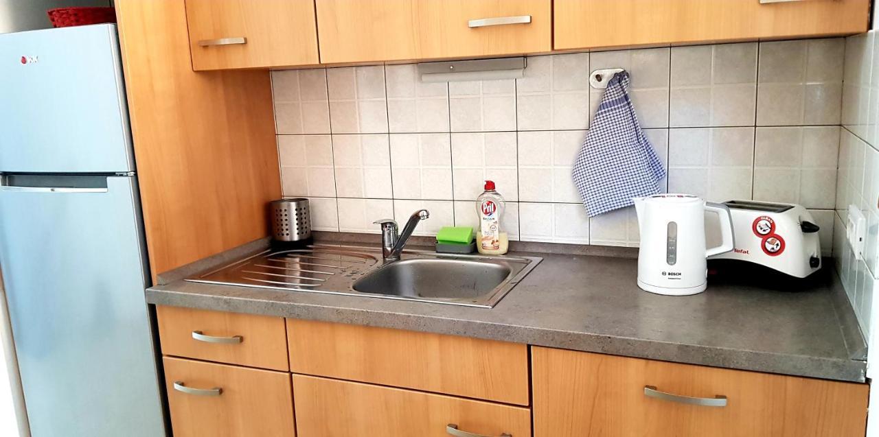 Apartment 7 Lakes *